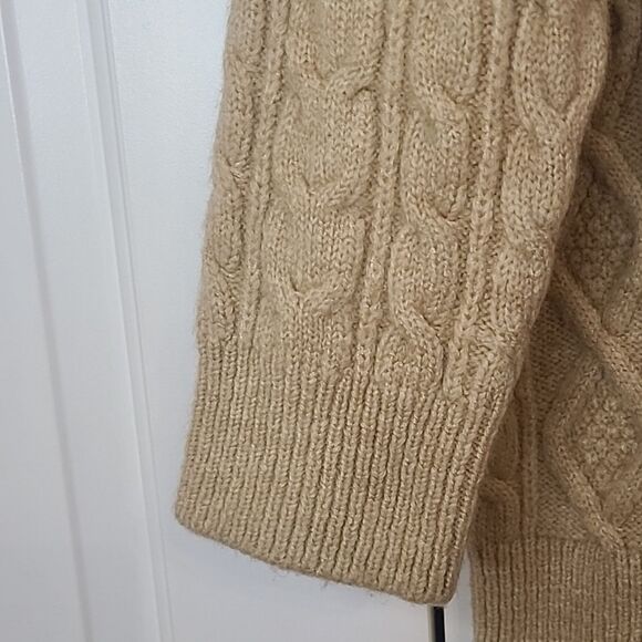 Stradivarius oversized cable detail sweater camel Oversized Fisherman Size S - Picture 5 of 14